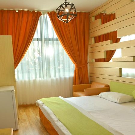 Everest International Hotel Dubaï Extérieur photo