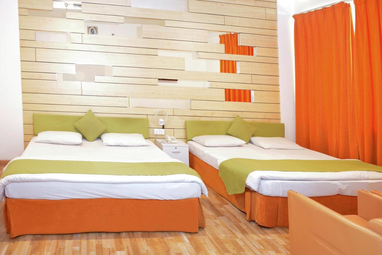 Everest International Hotel Dubaï Extérieur photo